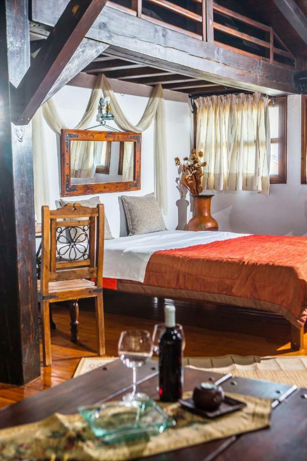 Oikoperiigitis Hotel Керкини Екстериор снимка
