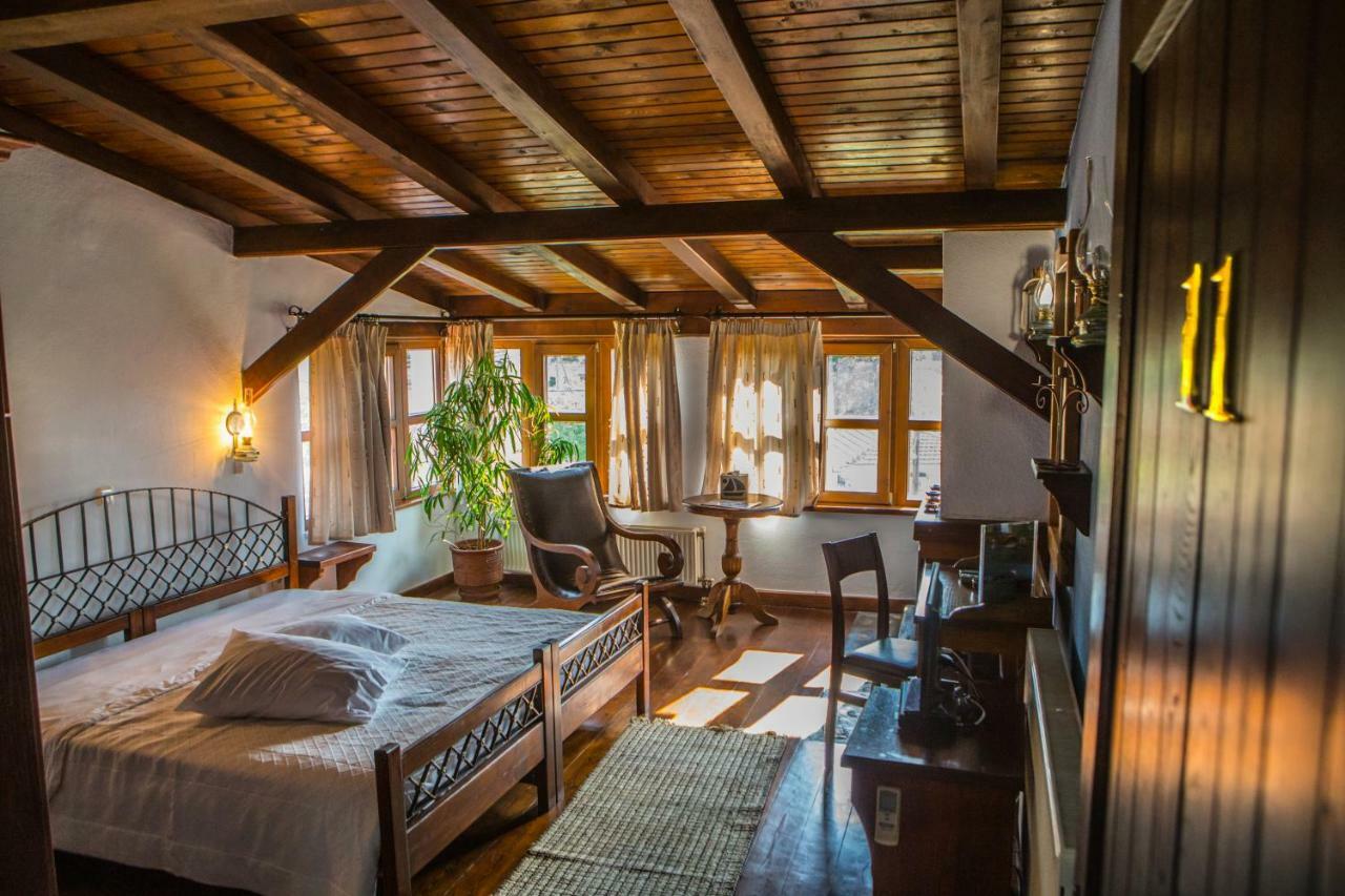 Oikoperiigitis Hotel Керкини Екстериор снимка
